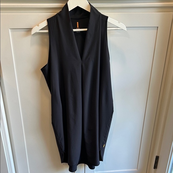 Lucy Destination Anywhere Sleeveless Active Dress Black Medium V-Neck Travel - Picture 6 of 12